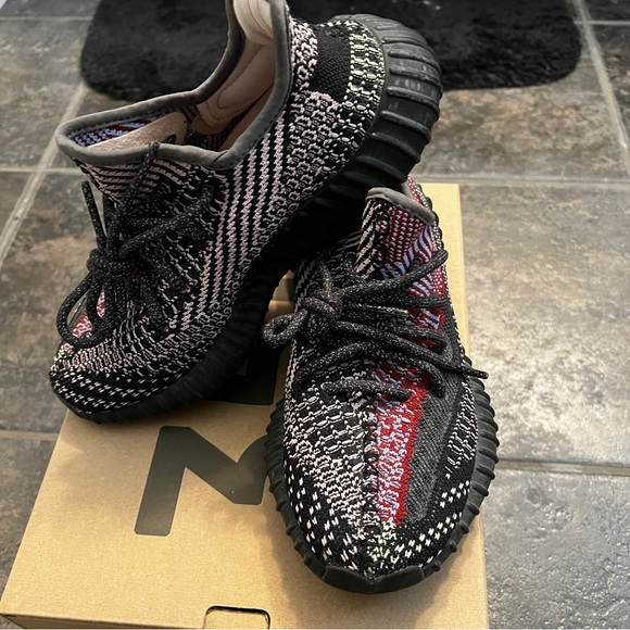 Yeezy Adidas boost 350 v2 Yecheil - Picture 3 of 6